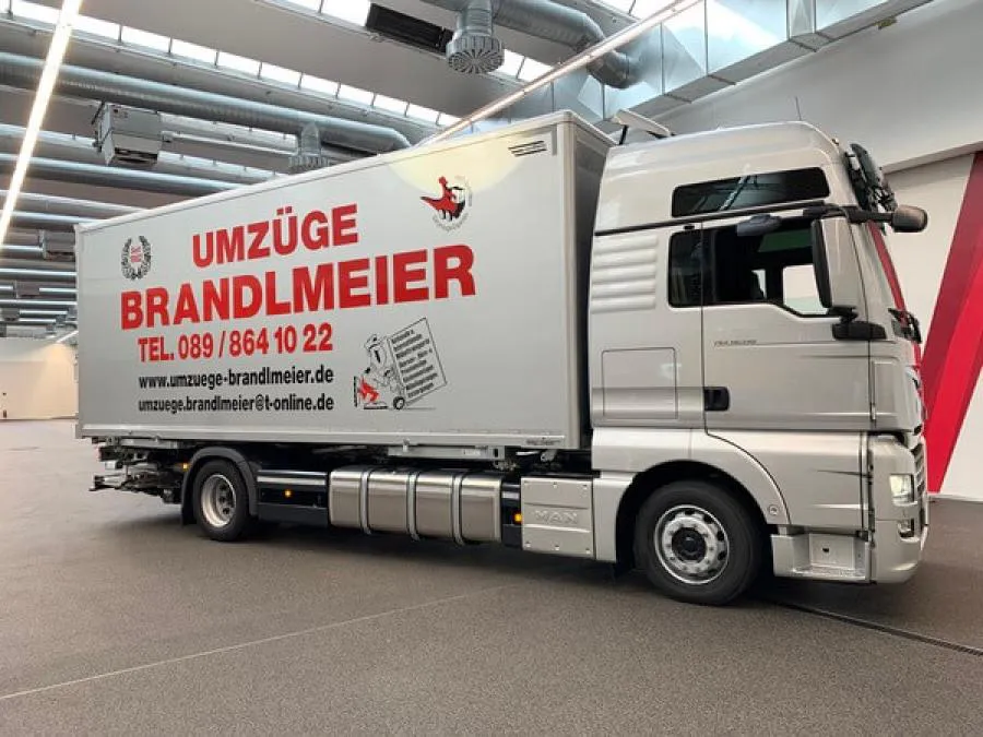 lkw-brandlmeier Umzugs-LKW von Brandlmeier für Fern- und Schwertransporte